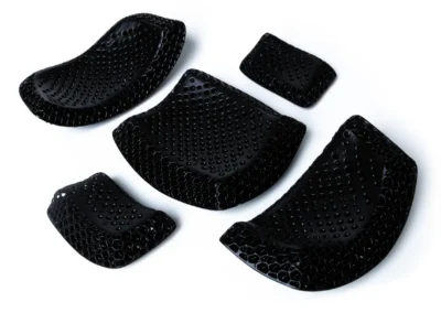Set aus fünf 3D-gedruckten Polsterelementen für Militärhelme aus schwarzem Elastic DL160-Harz